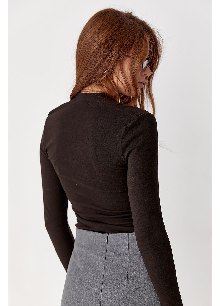 Темно-коричневый демисезонный трикотажный пуловер с глубоким вырезом - черный цвет Lurex