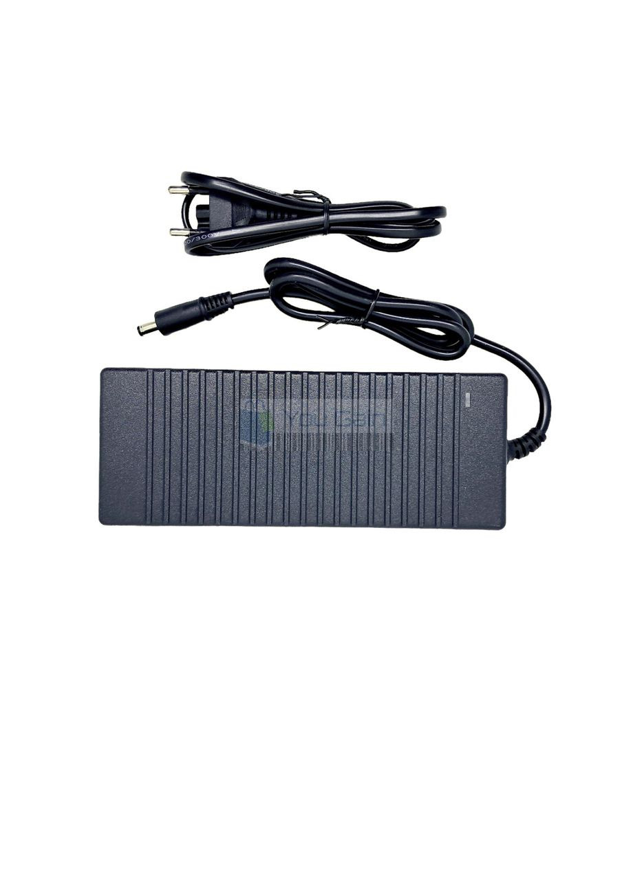 Импульсный блок питания розеточный 12В 8А (96 Вт) ™ штеккер 5.5х2.5 мм с сетевым кабелем Venom (361067850)