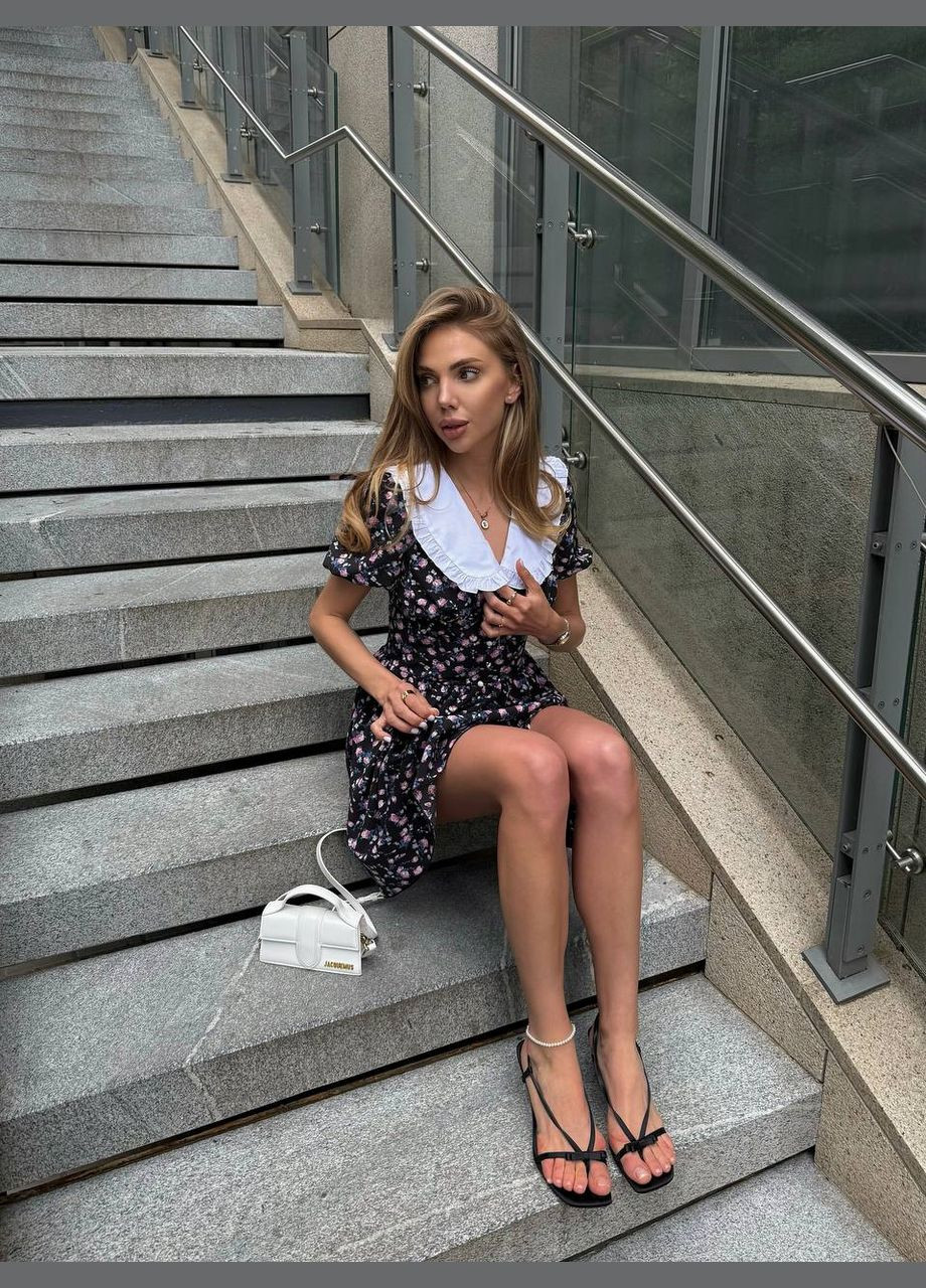 Черное платье с воротничком Garna с цветочным принтом