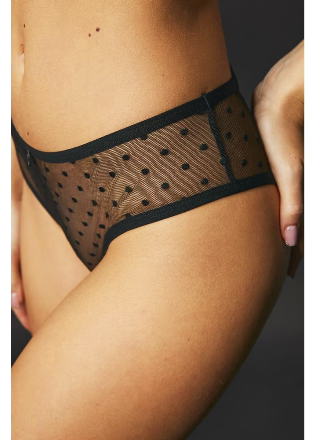 Черный демисезонный трусики с интимным вырезом nuites otwarte Obsessive