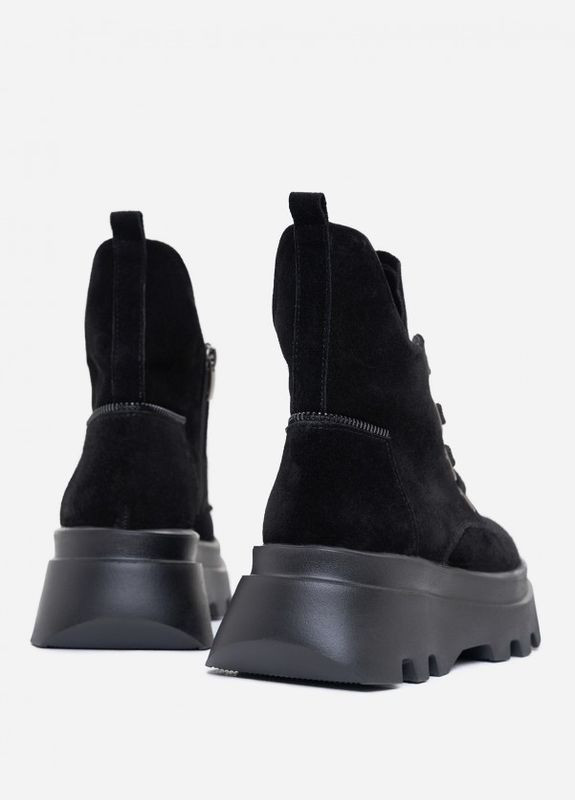 Зимние теплые черные ботинки с объемной вставкой ISSA PLUS