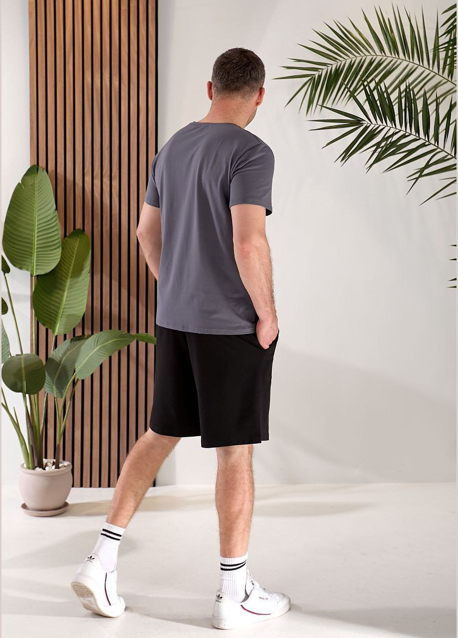 Чоловочий літній костюм трійка 2 футболки та шорти No Brand (335207280)