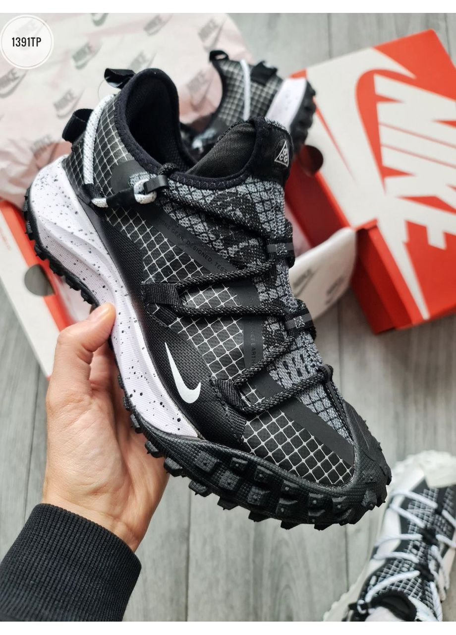 КРОССОВКИ ЖЕНСКИЕ NIKE ACG MOUNTAIN FLY LOW GTX SE GORE-TEX BLACK / WHITE / GRAY НАЙК АСЖ МАУНС ФЛАЙ No Brand чёрные демисезоны (367172458)
