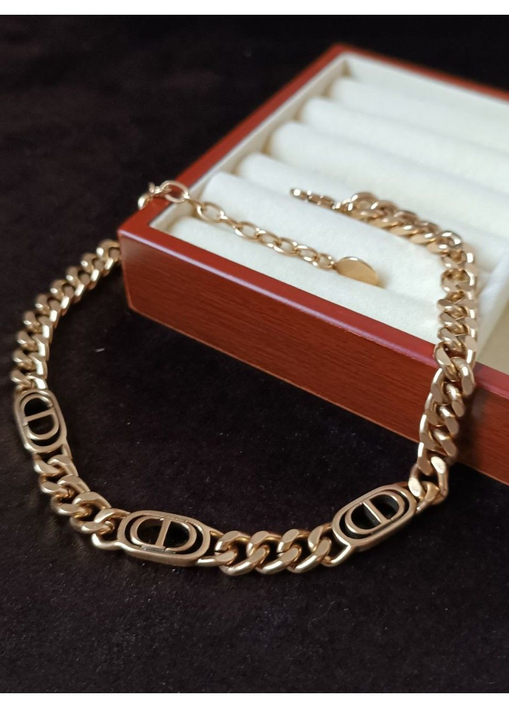 Кольє жіноче із медичної сталі золотисте ланцюжкове No Brand (368713755)