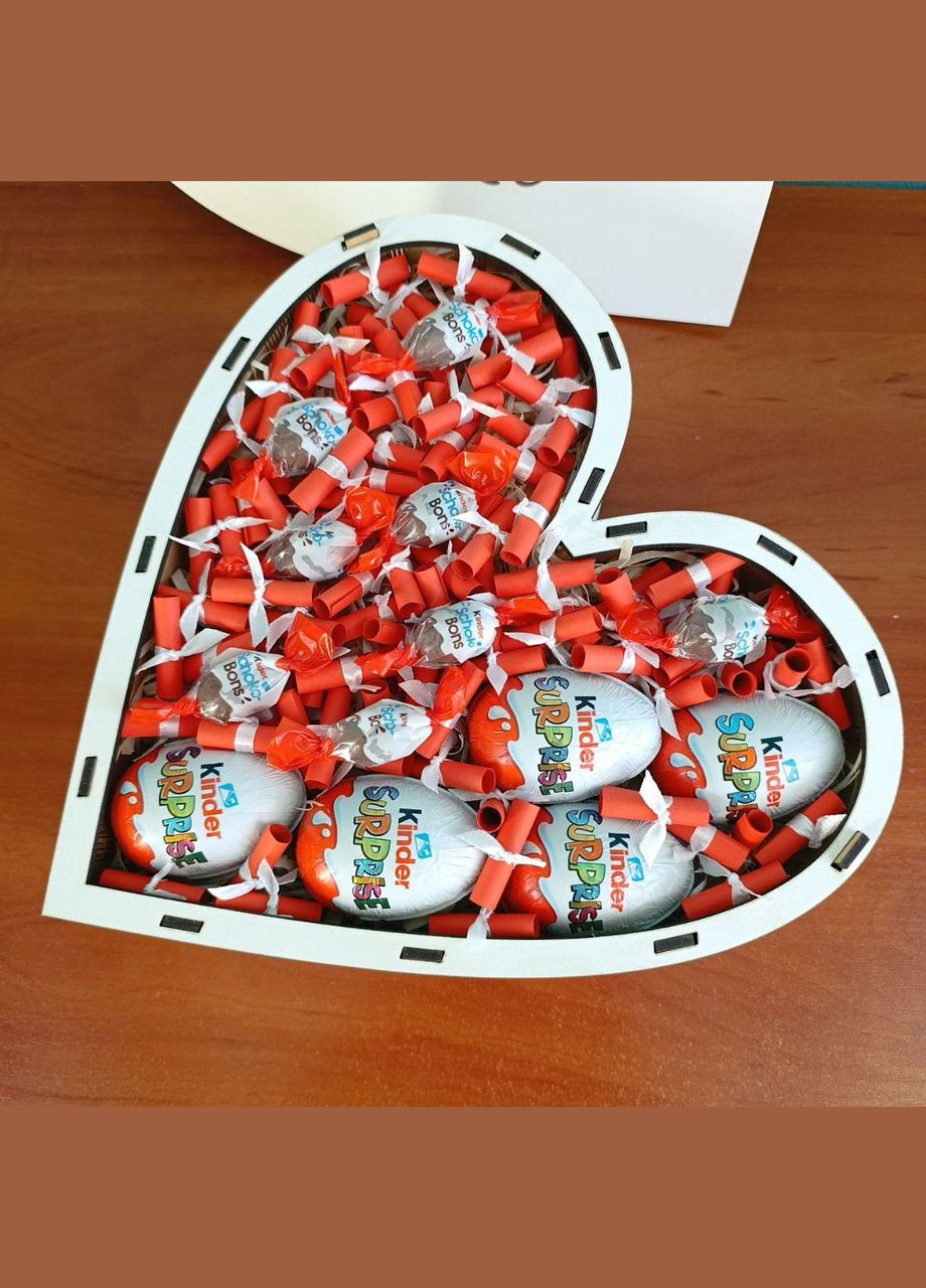 Кіндер бокс із солодощами для дівчини на день народження 8 березня день закоханих новий рік різдво на свято(ar253) No Brand (341828180)