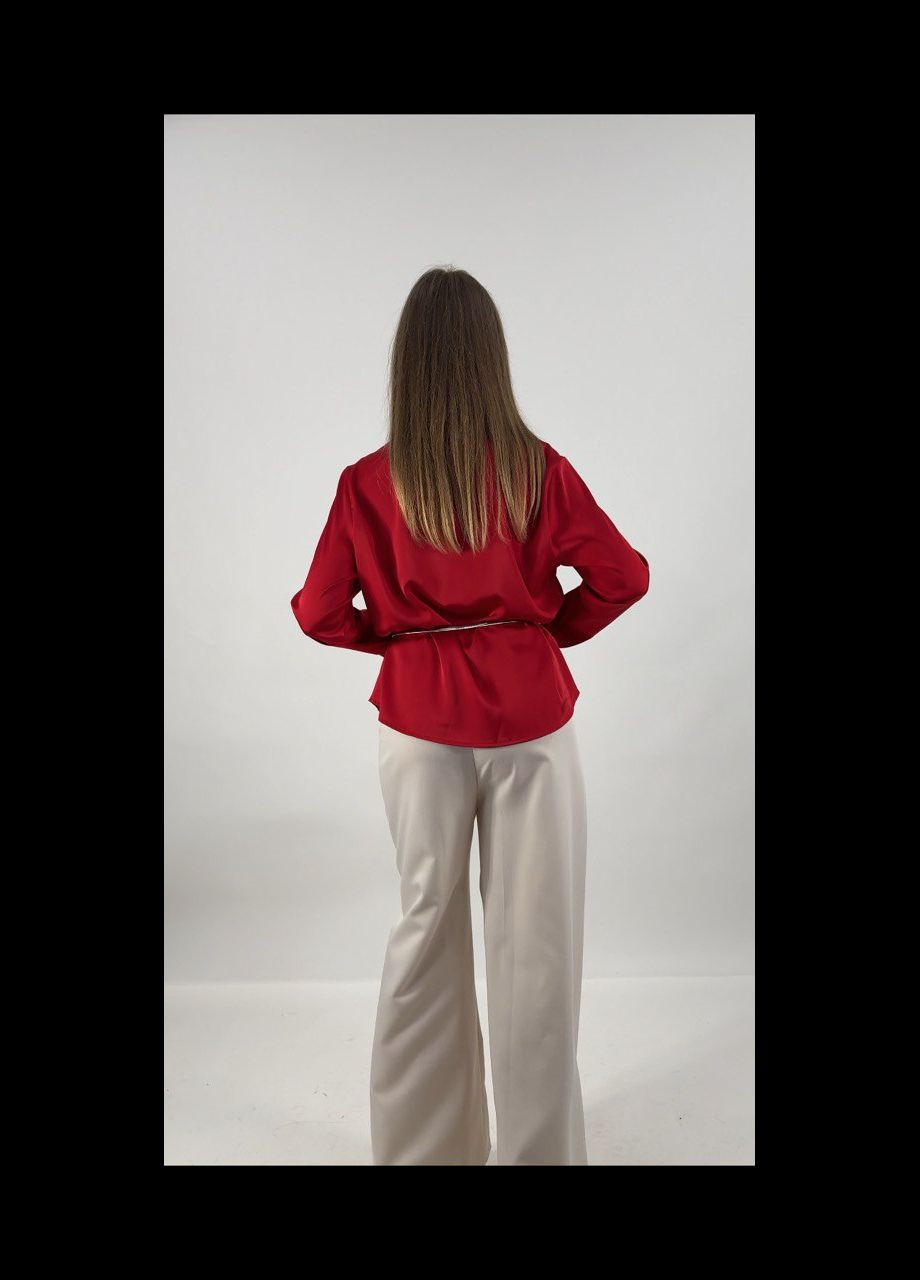 Красная блузка с акцентным воротничком My Star