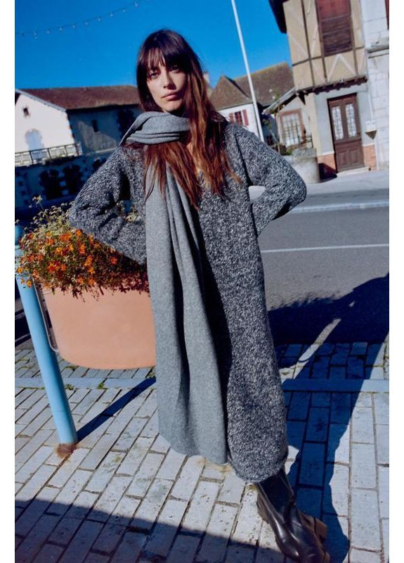 Сіра трикотажна сукня з підгорнутими краями Zara