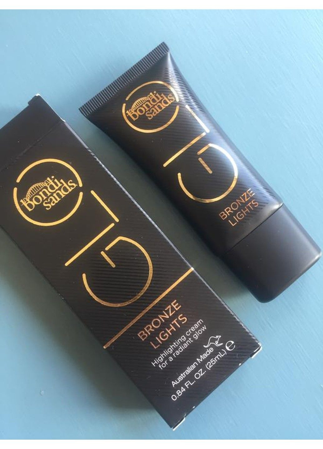 Хайлайтер GLO - bronze lights (25 ml) BONDI SANDS (313399764)