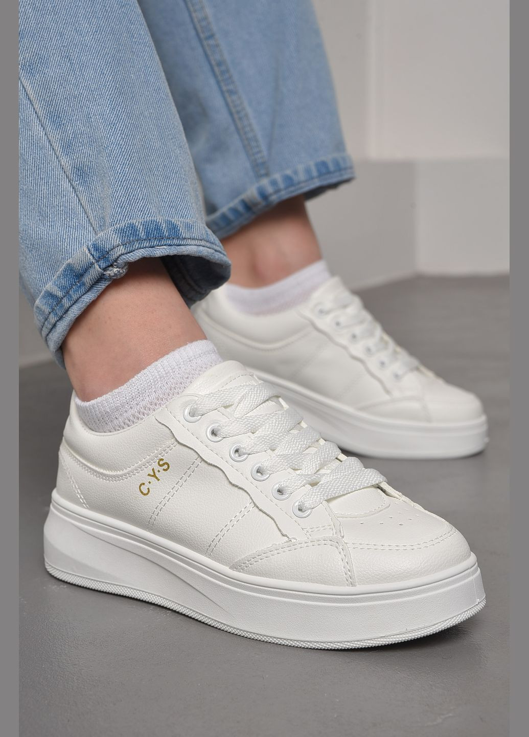 Білі осінні кросівки жіночі білого кольору Let's Shop
