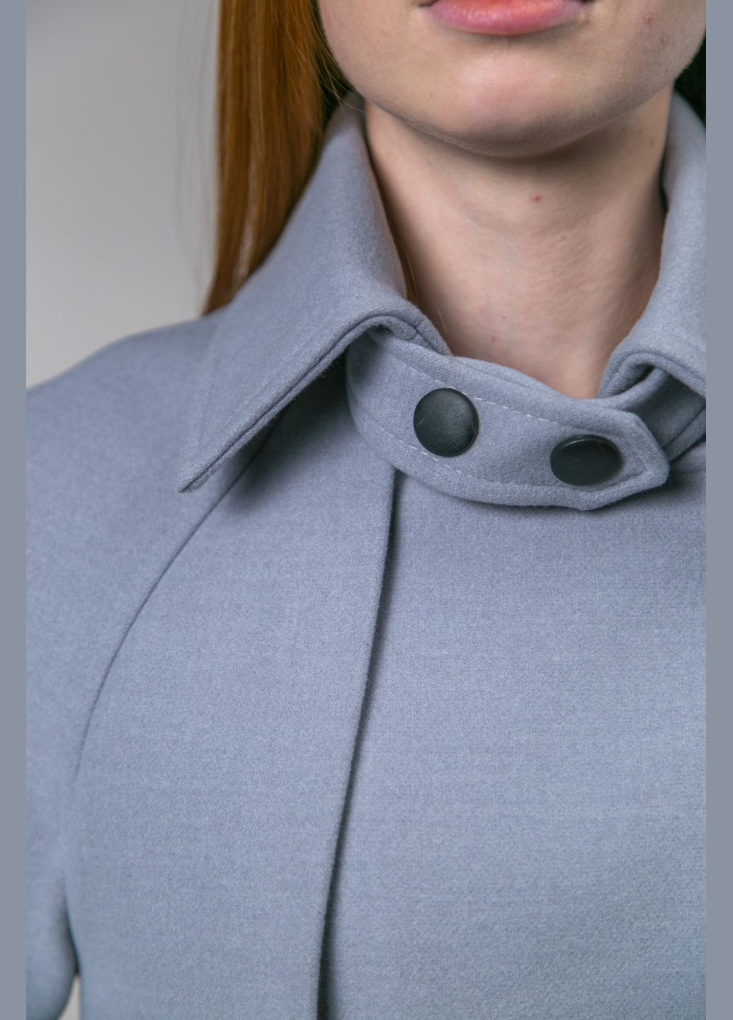 Светло-серое демисезонное Пальто демисезонное CHICLY