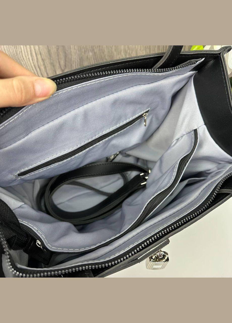 Велика жіноча сумка під рептилію з декоративним замком на чорне плече (sku_1404) No Brand (330576688)