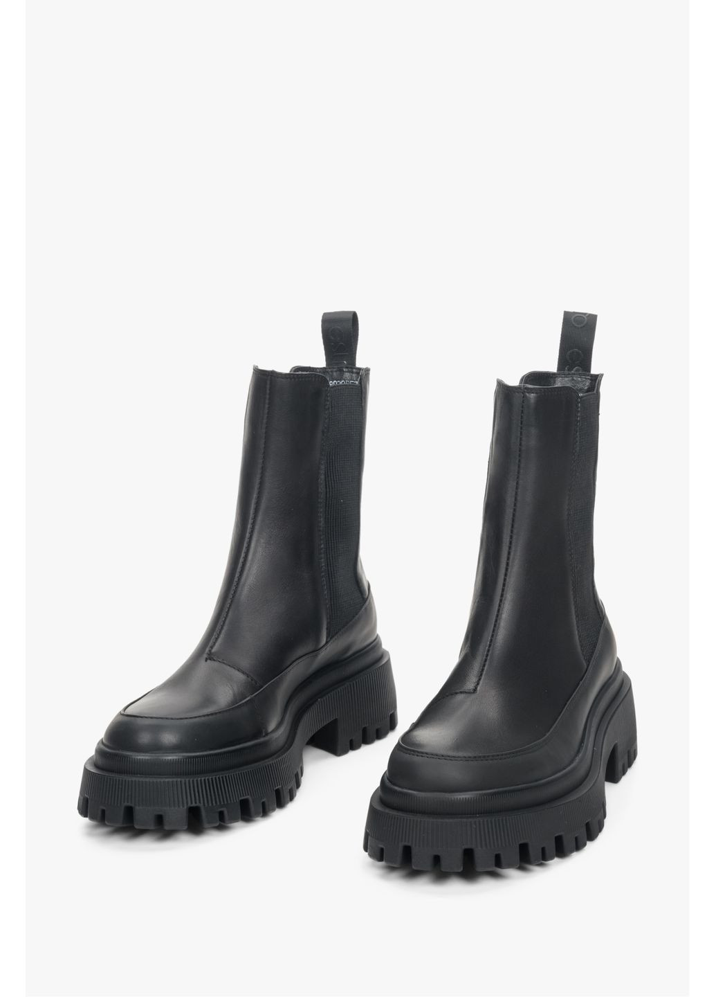 Осенние челси, цвет черный Estro