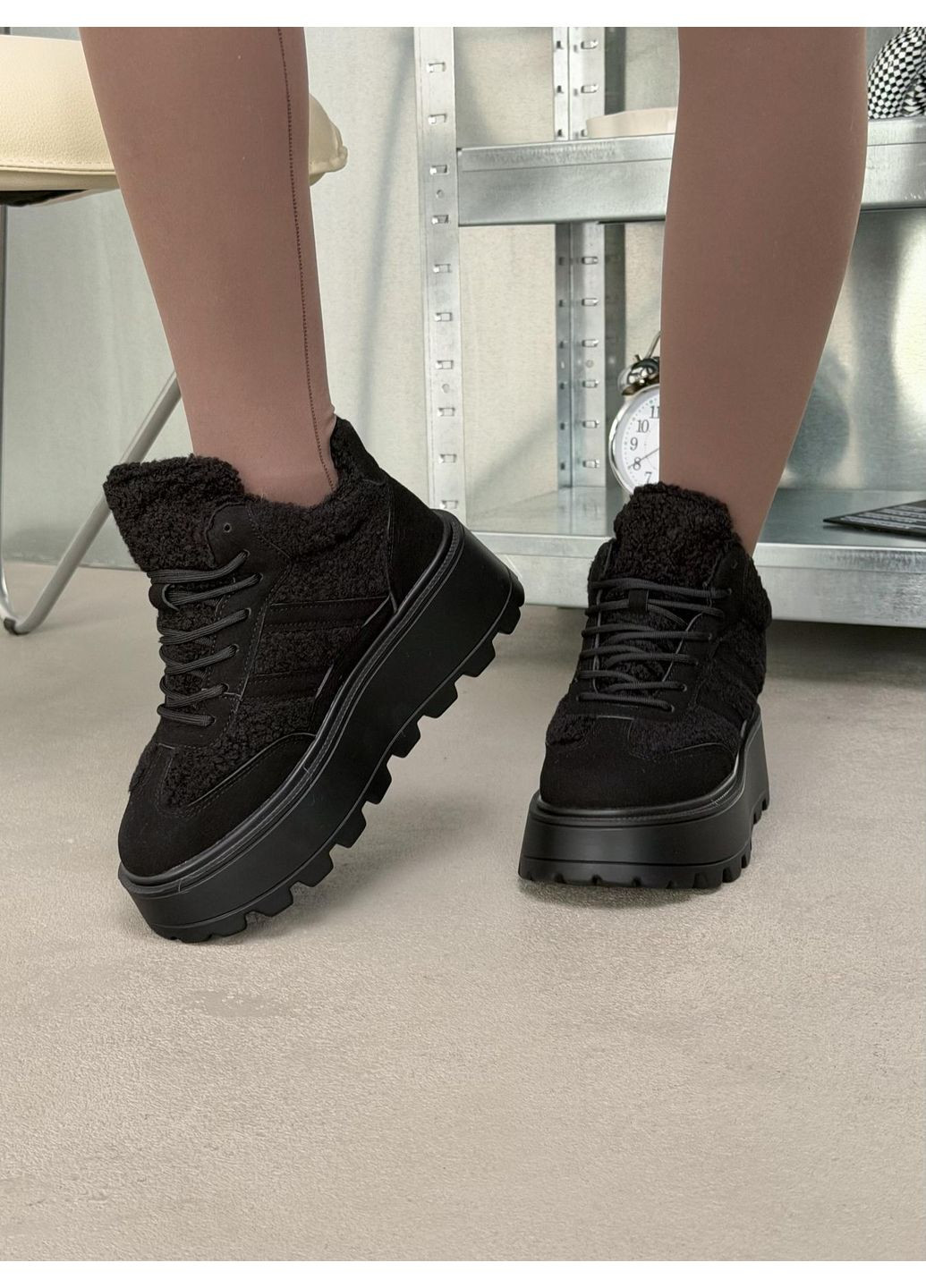 Зимние женские ботинки черные натуральная замша барашек на высокой подошве платформе хайтопы теплые на меху сникерсы No Brand