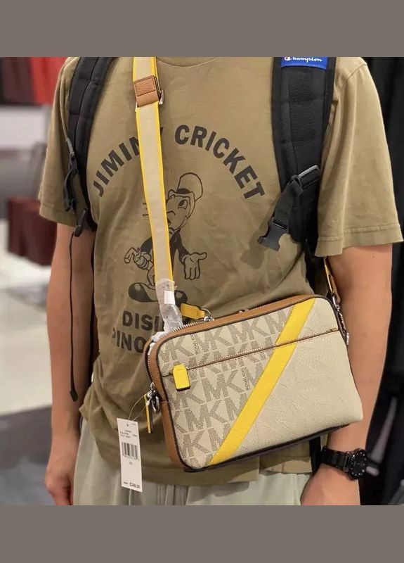 Сумка кроссбоді Cooper з тисненням і смугою коричнева Michael Kors (334349582)