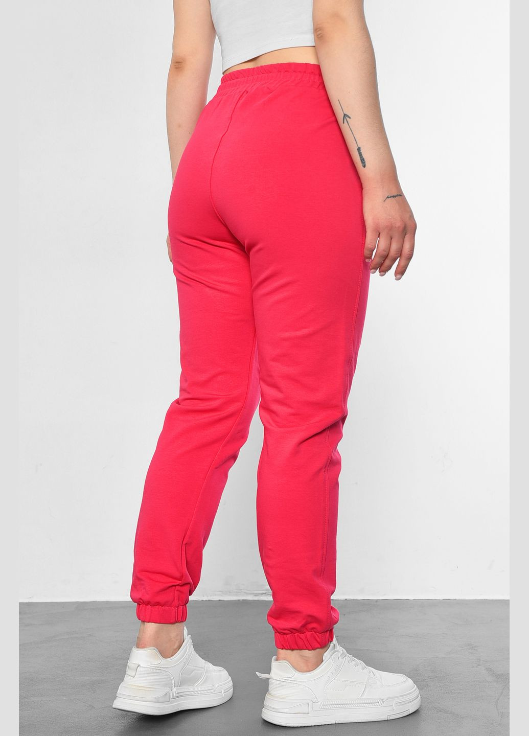 Спортивные штаны женские малинового цвета Let's Shop (295638857)