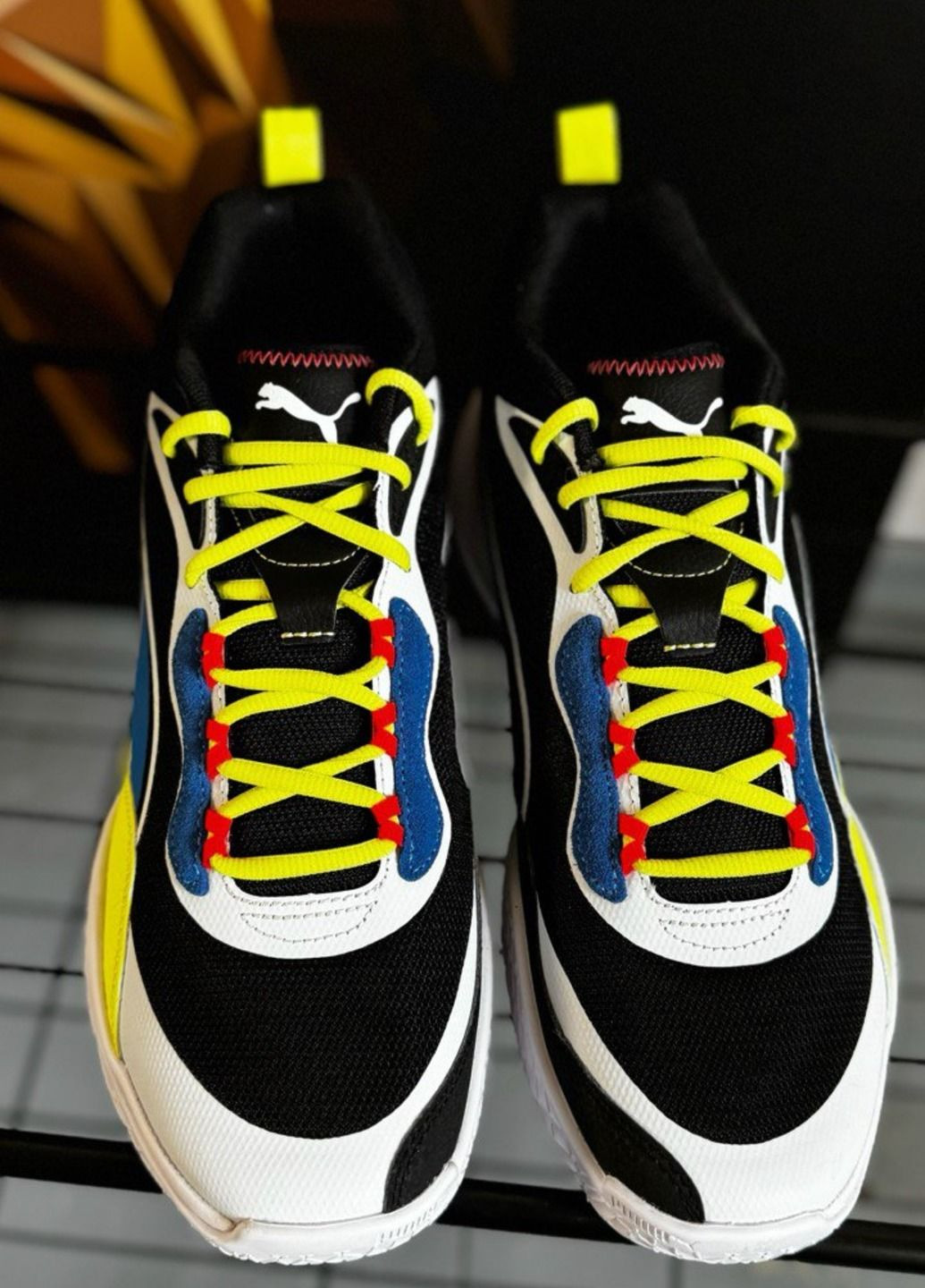 Чорно-білі всесезонні кросівки Puma Playmaker