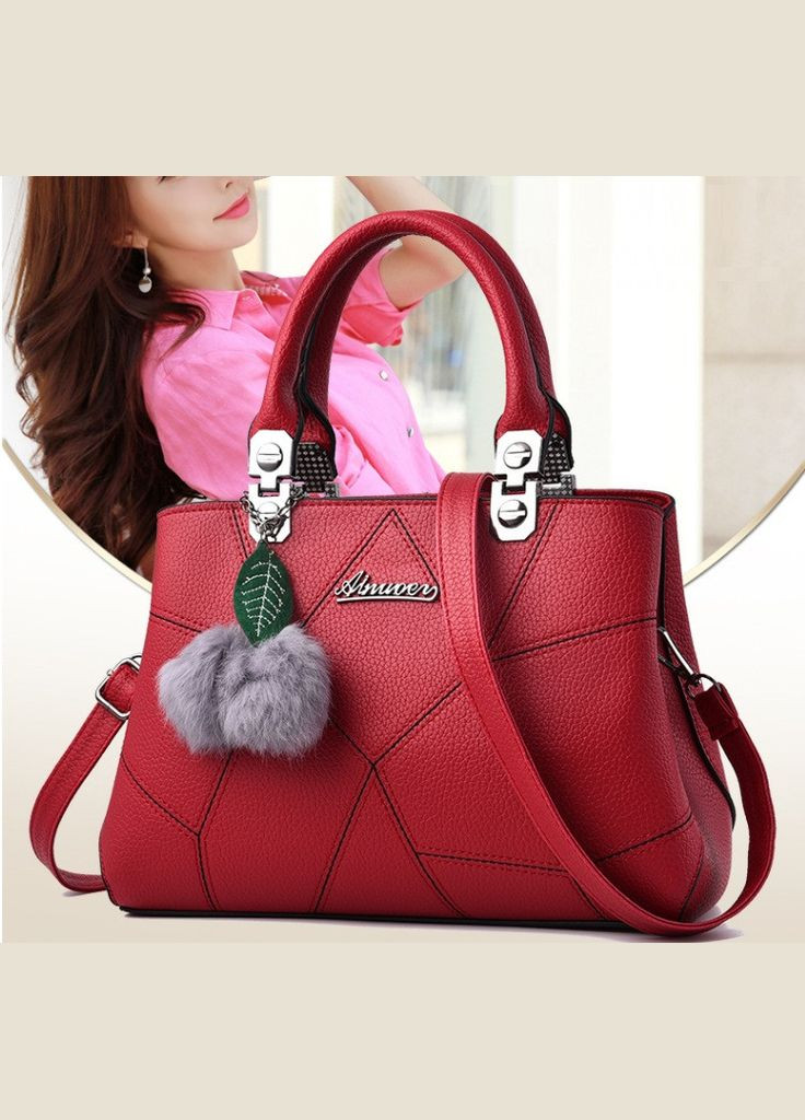 Модная женская сумка на плечо с меховой подвеской No Brand (298997423)