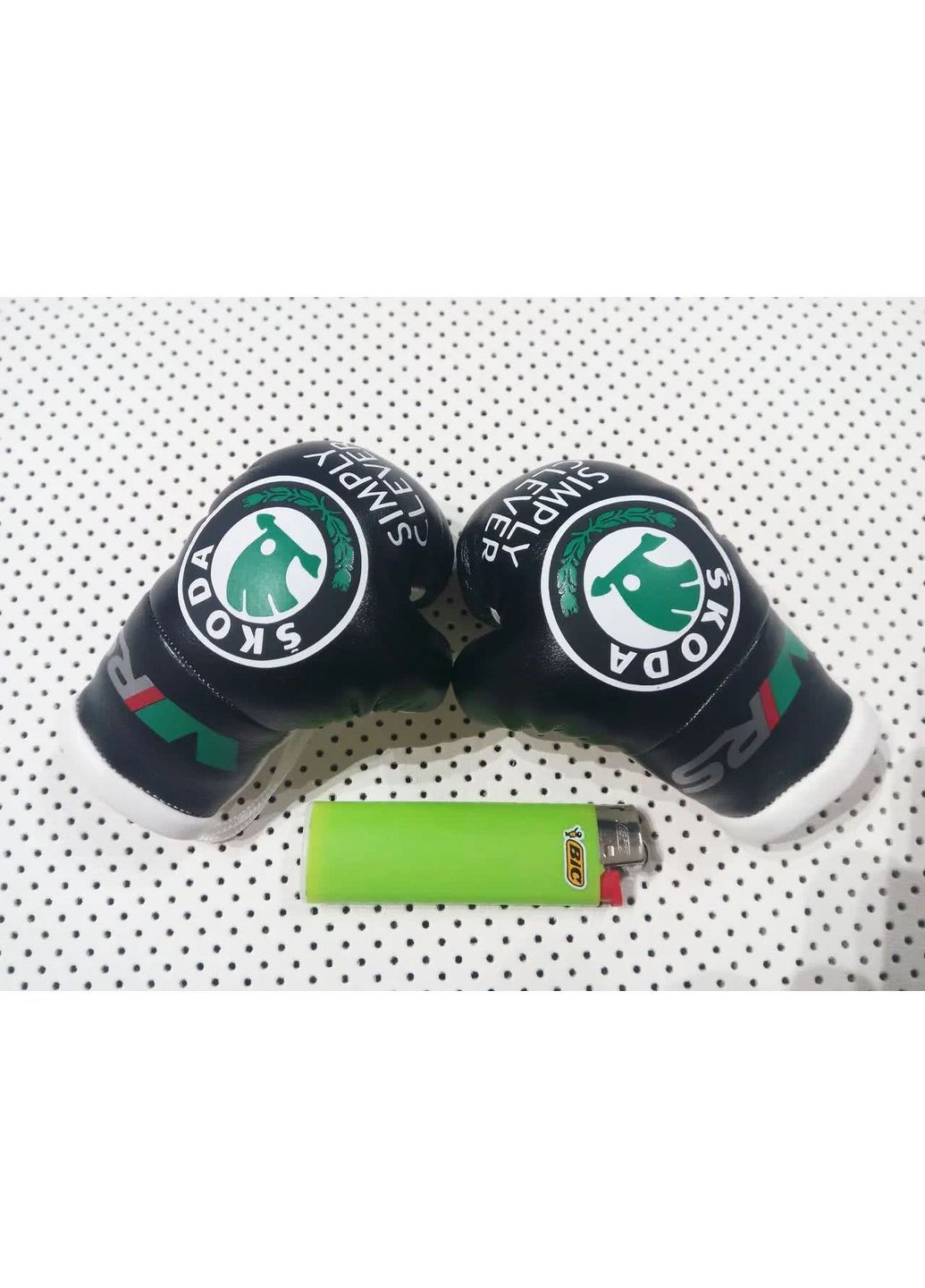 Підвіска на дзеркало для авто SKODA чорний No Brand (361970972)