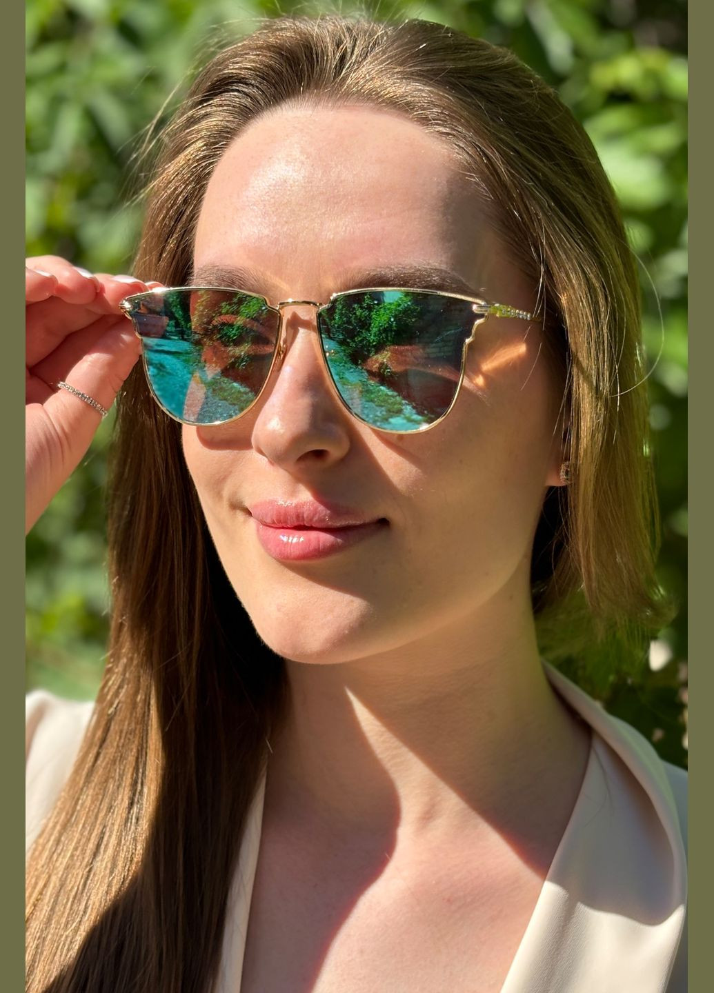 Окуляри жіночі золотистого кольору Let's Shop (299147582)