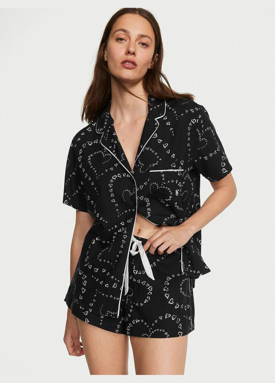 Черная всесезон женская пижама (шорты+рубашка) flannel short pajama set black swirl hearts xs Victoria's Secret