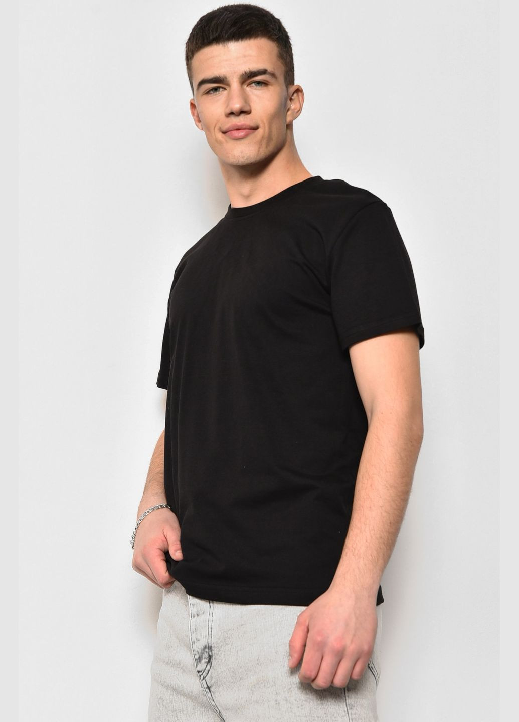 Чорна футболка чоловіча однотонна чорного кольору Let's Shop