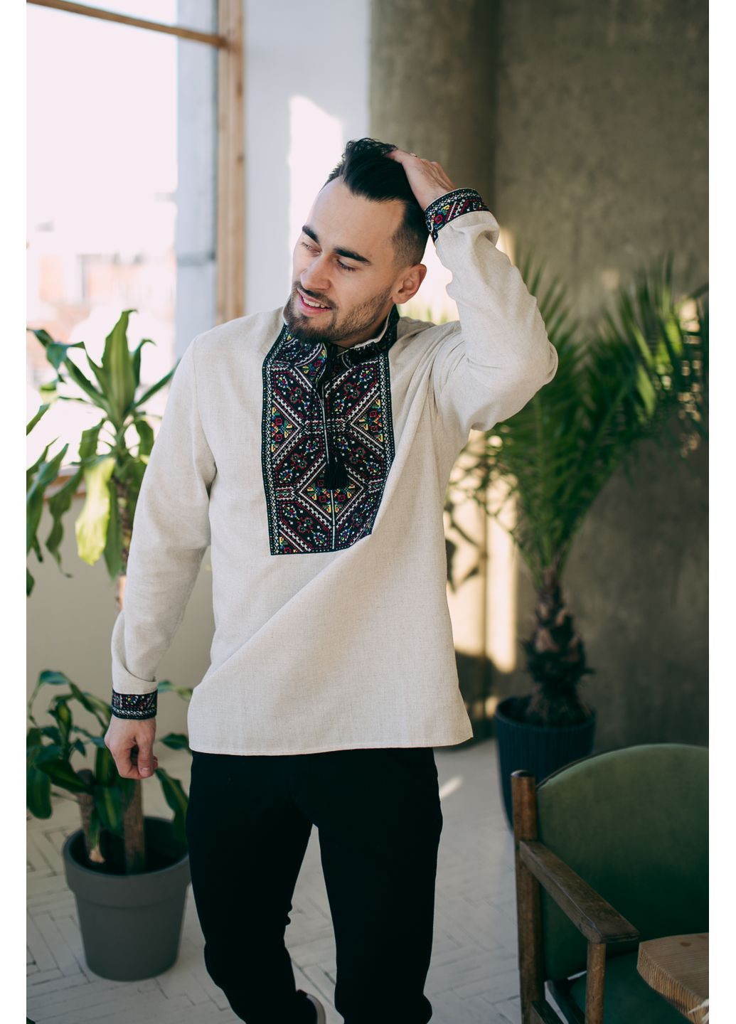 Бежевая бежевая мужская льняная вышиванка с орнаментом традиционная. plus size MOTYV узор орнамент лен (362003532)