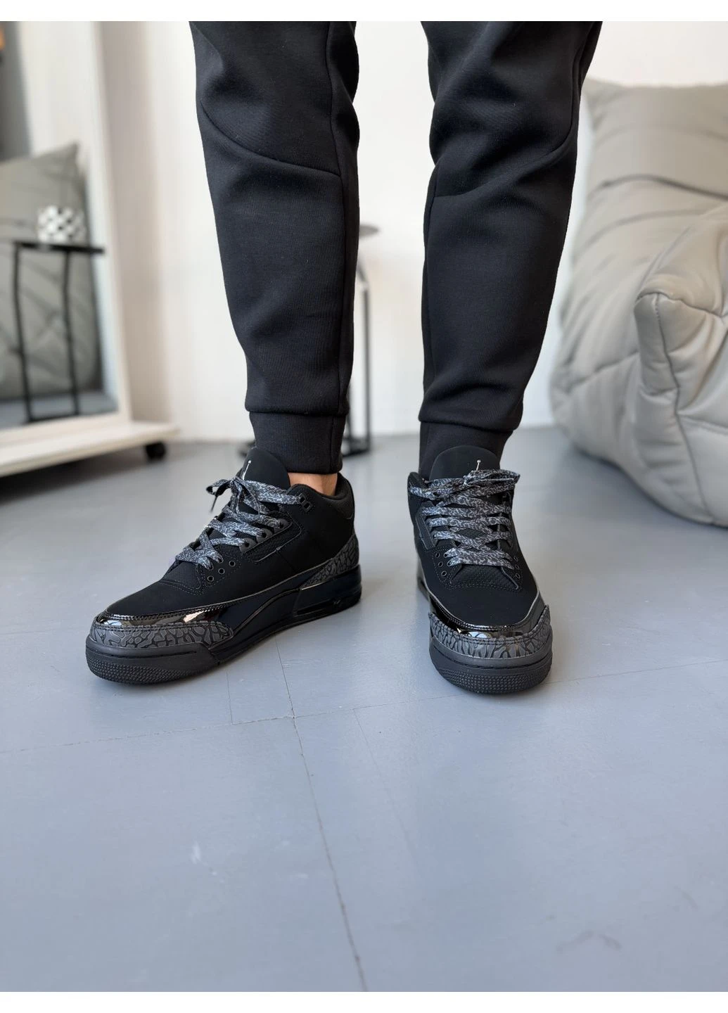 Черные демисезонные кроссовки мужские nike 3 retro black cat найк аир ретро черные No Brand