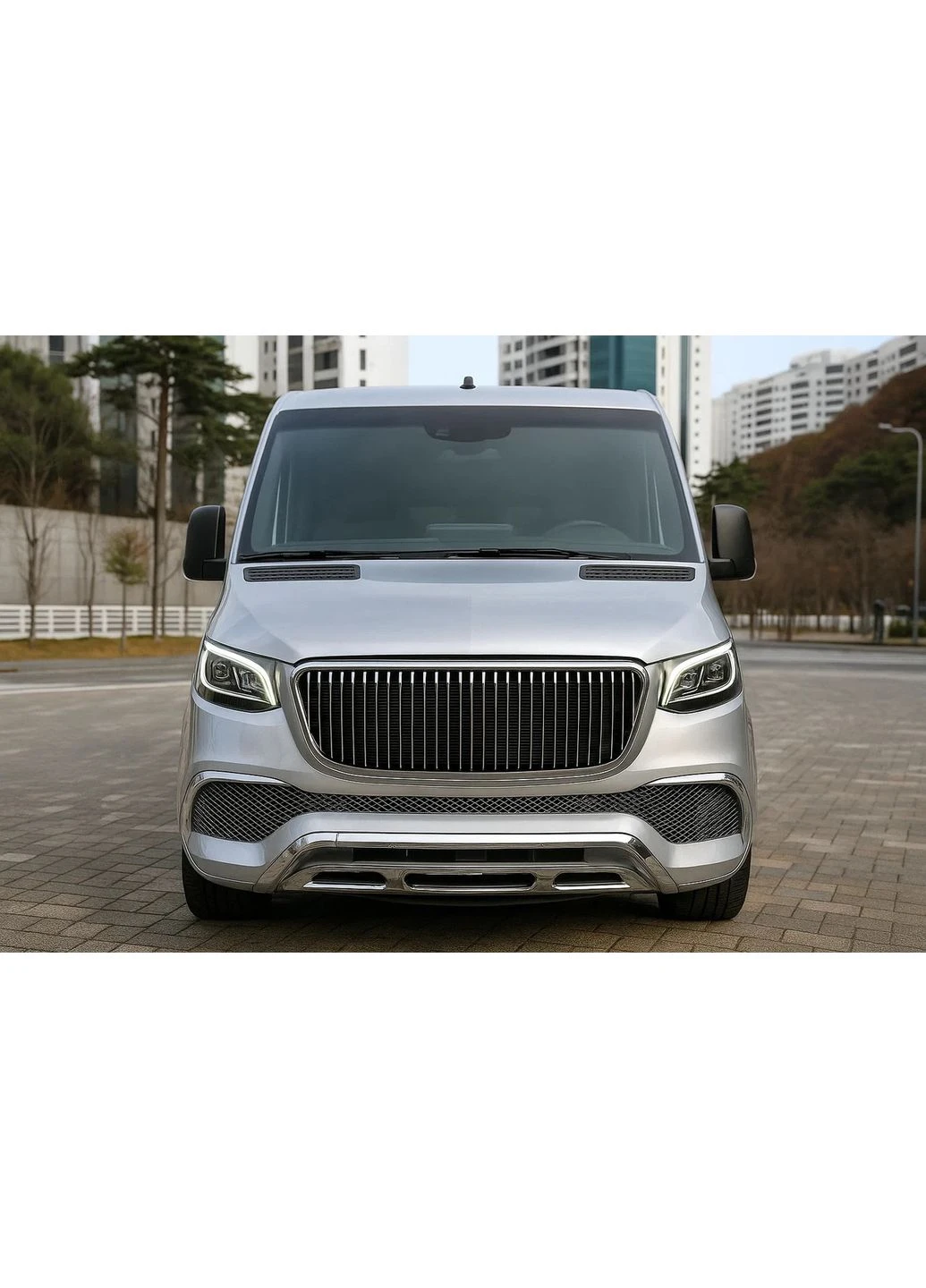 Передній бампер з решіткою ( ) для Mercedes Sprinter W907/W910 2018- рр No Brand (392721656)