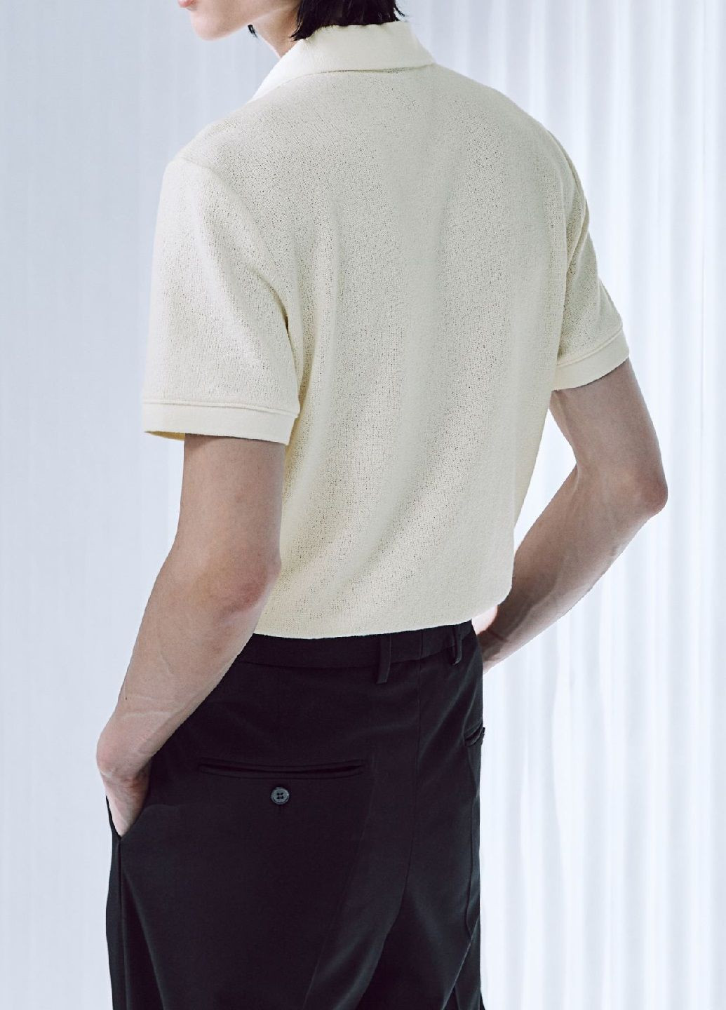 Молочна футболка H&M