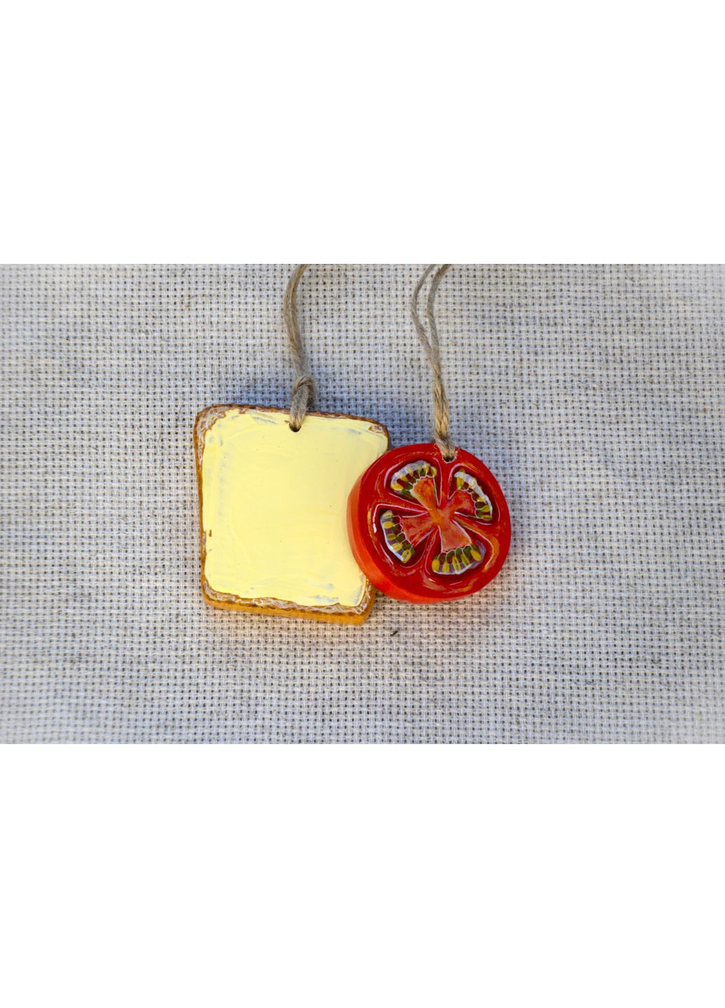 Набор деревянных подвесок - сувенир "Хлеб с маслом и помидор". Lucy Kozyra (369163679)