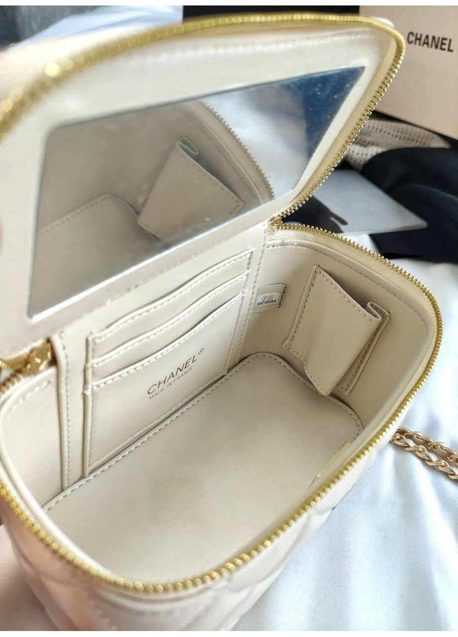 Женская сумка Classic Milk Lambskin Pearl Crush Vanity Bag Gold No Brand (371188227)