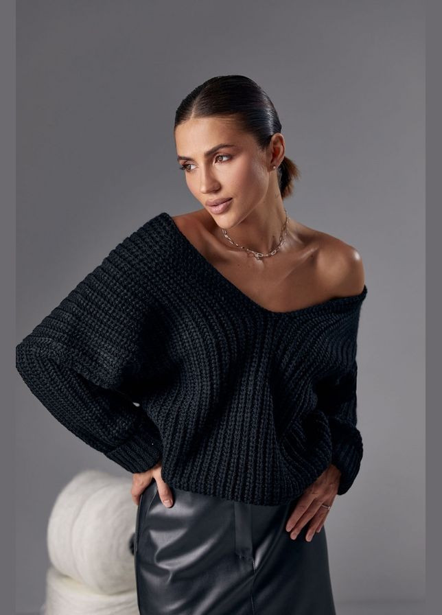 Чорний демісезонний жіночий об'ємний джемпер зі спущеною лінією плеча (1619) Triko Bakh