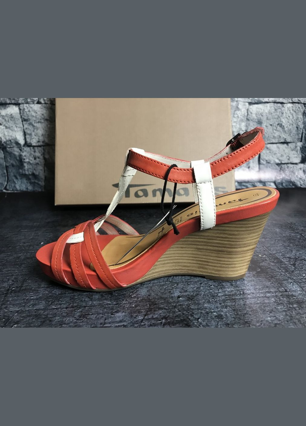 Жіночі шкіряні босоніжки на танкетці,, Німеччина Tamaris Босоніжки (314963174)