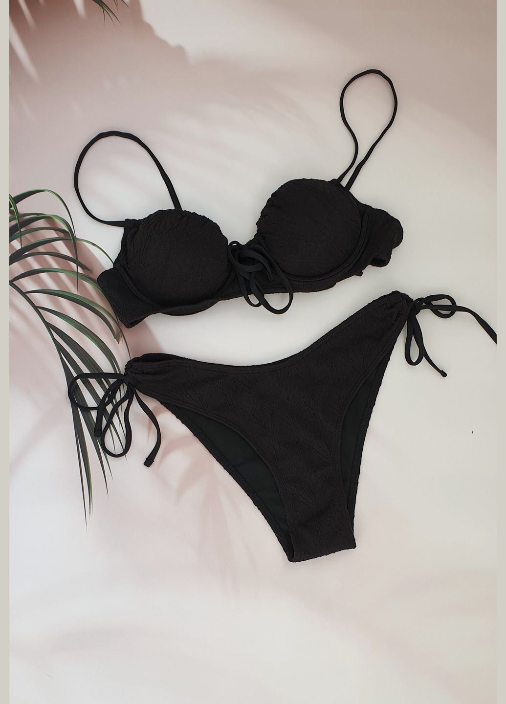 Чорний літній молодіжний купальник із структурної тканини роздільний No Brand