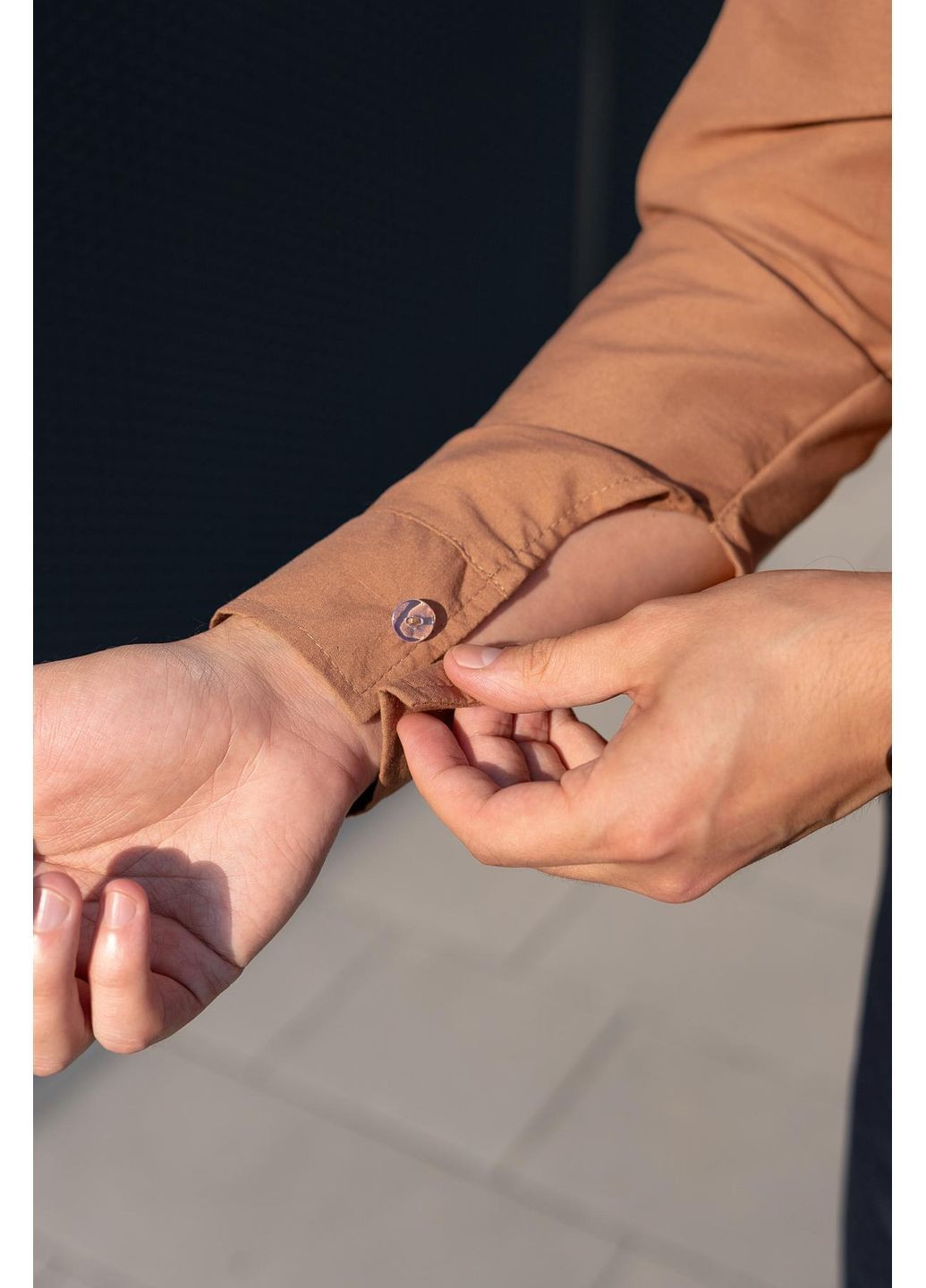 Стильна чоловіча сорочка з прямим приталеним кроєм та коміром-стійкою Vakko (362189160)