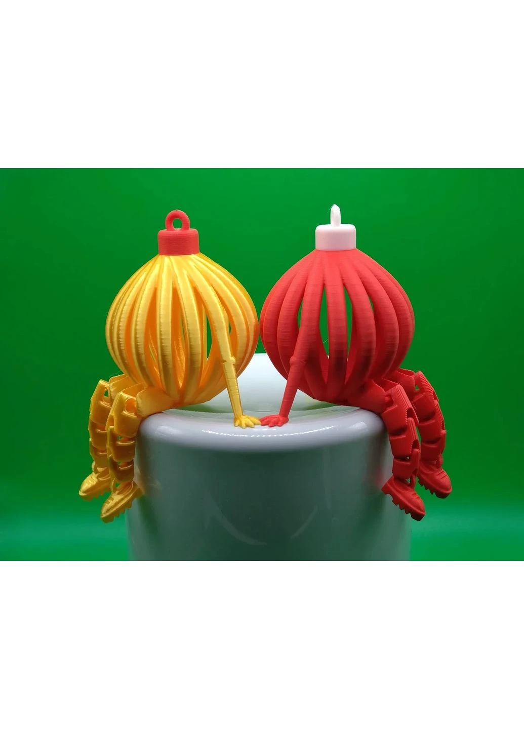 🎄🦵 Ялинкова прикраса «Christmas Ornament with Articulated Legs» 7 см 3D-друк No Brand (389268453)