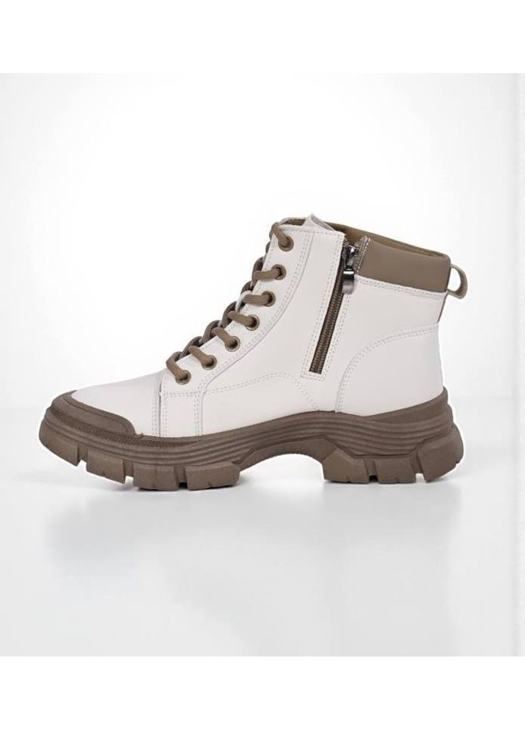 Зимние ботинки женские зимние на меху бежевые (n035) Loretta прессованная кожа