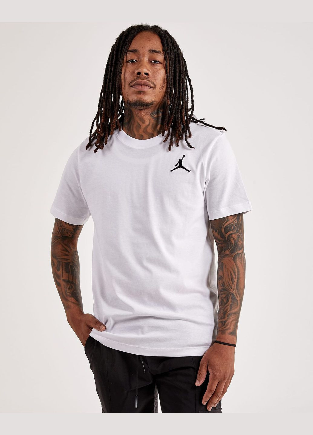 Біла футболка чоловіча jumpman emb ss crew dc7485-100 біла Jordan