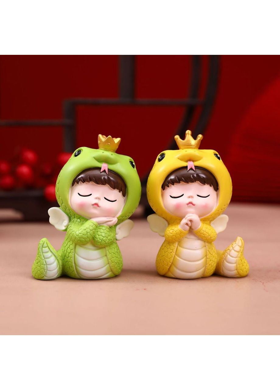 Милая статуэтка малыша в костюме Змеи – символ 2025 года No Brand (307790782)
