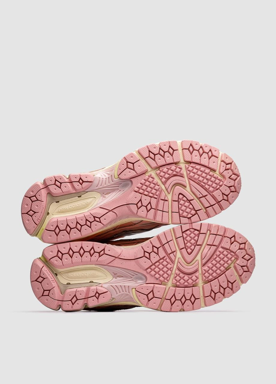 Розовые демисезонные кроссовки женские, вьетнам New Balance 1906 Utility "Lunar New Year" Pink