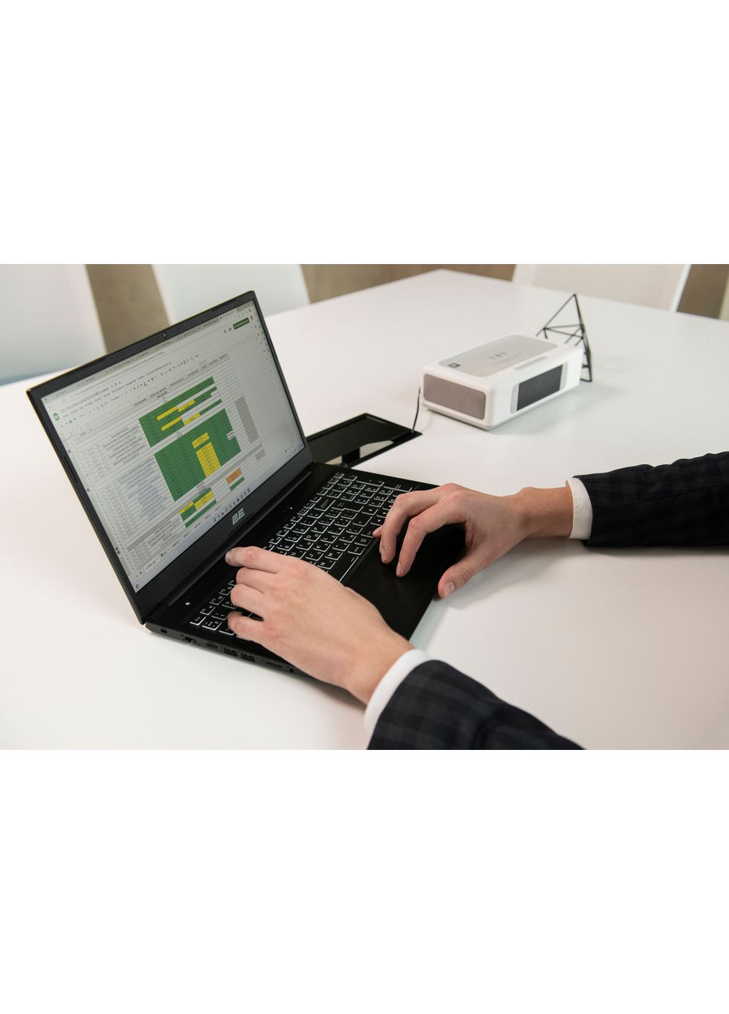 Ноутбук NL57AU-15UA08-W11EDU6 Imaginary 15.6" FHD IPS AG, Intel i3-1215U, 8GB, F256GB, UMA, Win11PE, 2E (361965397)