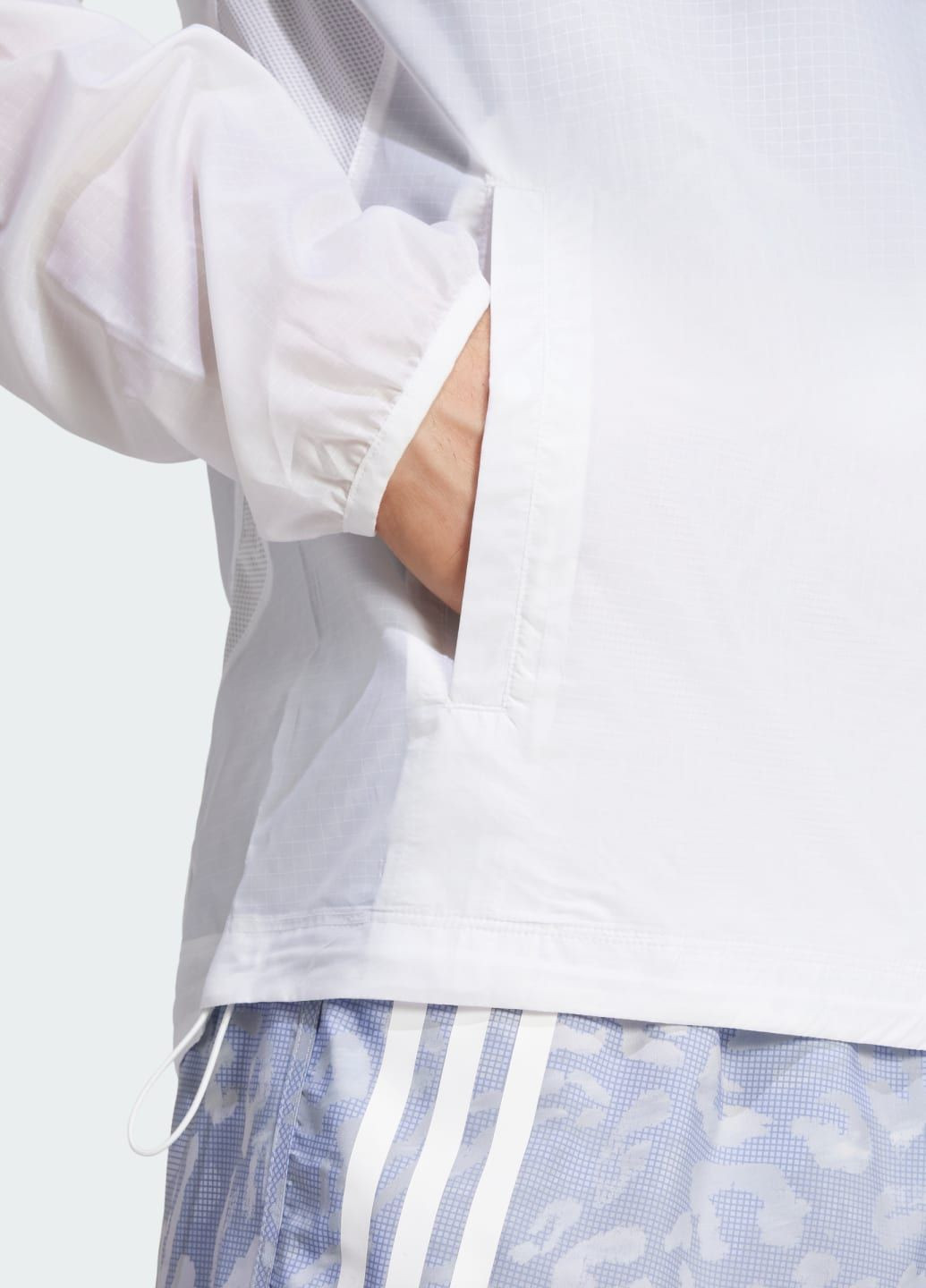 Біла демісезонна куртка own the run 3-stripes adidas