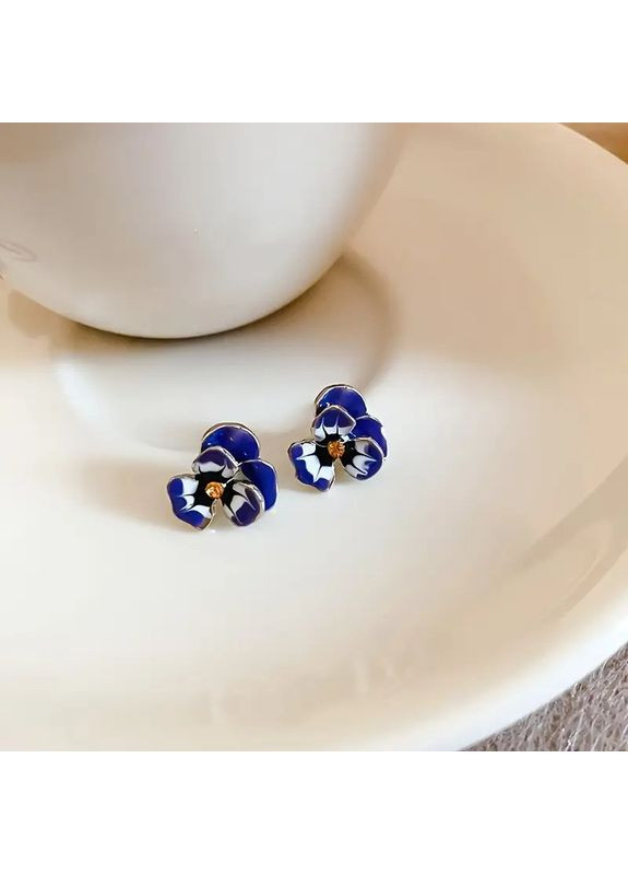 Серьги серебристые гвоздики женские синие цветочки 1.5 см AurumLux205 Liresmina Jewelry (356459433)