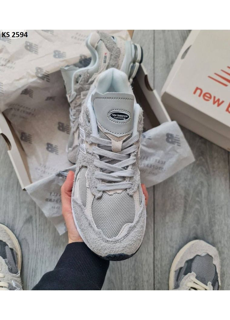 КРОСІВКИ ЖІНОЧІ NEW BALANCE 2002R PROTECTION PACK LIGHT GRAY НЬЮ БЕЛАНС 2002R No Brand сірі демісезони (368868093)