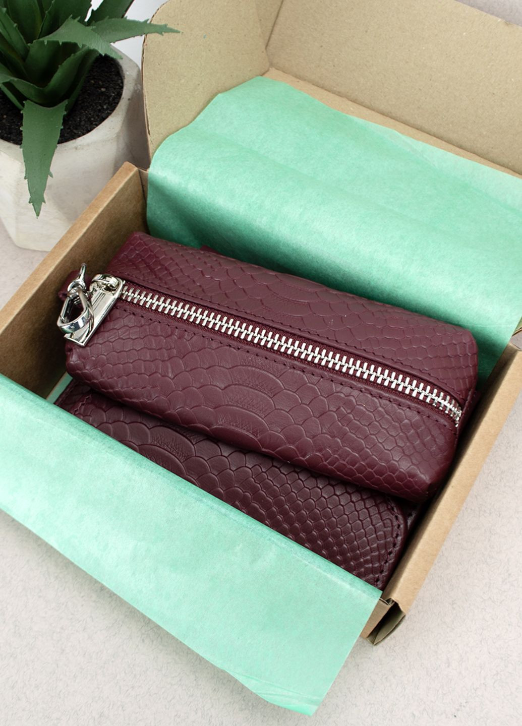 Подарочный женский набор №89: кошелек Sabrina + обложка на паспорт + ключница (бордовый питон) HandyCover (282744626)