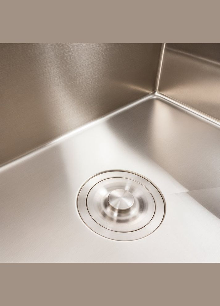 Кухонная мойка 58*43 нержавейка Handmade (сифон круглый, 3.0/0.8) Valeso (353746911)
