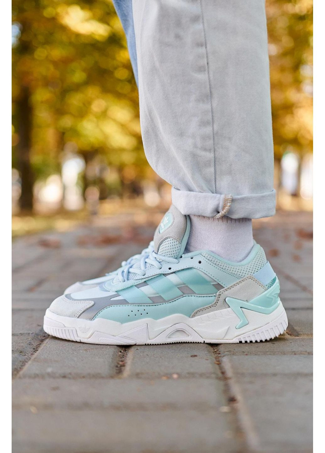 КРОССОВКИ ЖЕНСКИЕ ADIDAS NITEBALL 2 LIGHT BLUE АДИДАС НАЙТБОЛ No Brand белые демисезоны (369393407)