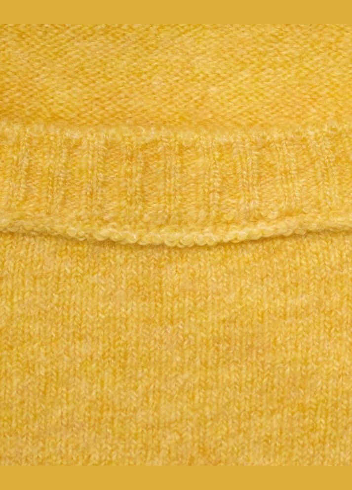 Желтый свитер Cecil