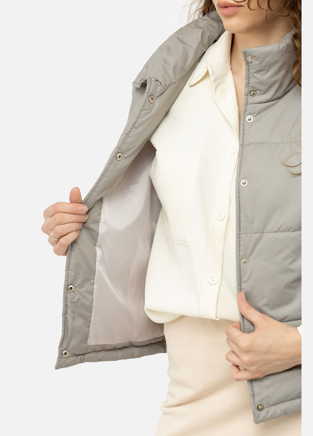 Серая демисезонная женская куртка цвет серый цб-00243902 Torry