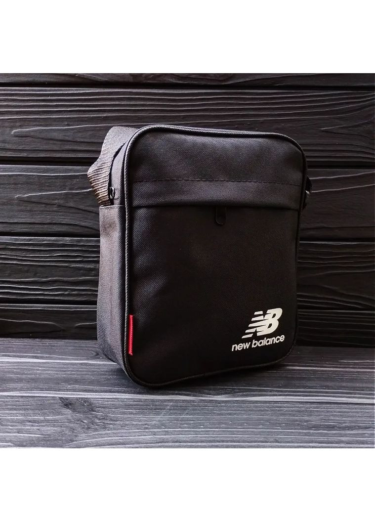 Барсетка в чорному кольорі - надійний аксесуар для міста No Brand (365762098)